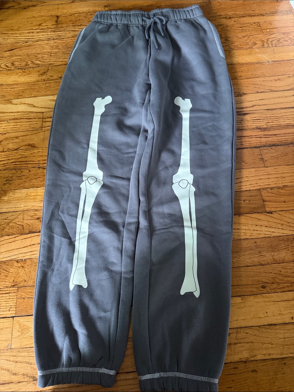 Size M Halloween bone sweatpants Forever 21